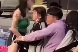 广东东莞最成功的男人，用电动车载5个女子，我不明白输在哪里？视频封面