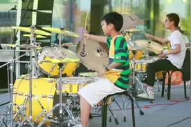 榆林九拍萌娃，架子鼓演奏世界名曲I Want My Tears Back