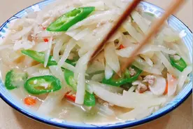 春天多吃萝卜，止咳润燥补充维生素，这种做法我们家人百吃不厌