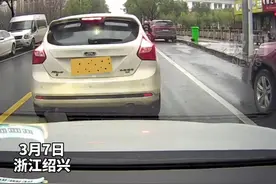 小朋友正过马路，司机紧急鸣笛，背后的故事很暖心……图片