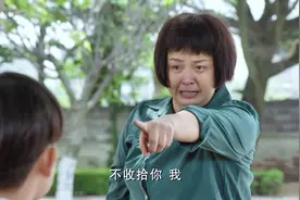 微笑妈妈：坚强不爱读书就爱修车，妈妈气的追着揍他视频封面