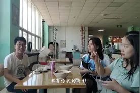 大学本科毕业拍照季！视频封面