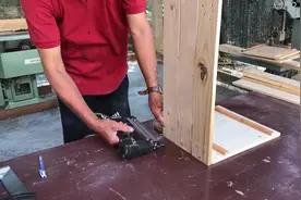 用木材制作方便实用的工具箱，以后工具不会乱丢了视频封面