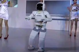 世界最先进水平的3款机器人表演跳舞，你被震撼到了吗视频封面