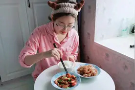 90后宅女的周末：不擅交际，窝小屋做饭享受在家的乐趣，轻松自在视频封面