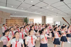 小学毕业季微电影居然还可以这样拍！——福州铜盘小学六年三班视频封面