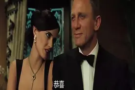 两边同时梭哈，赌金已高达1亿一千五百万，谁料这时邦德赌神附体视频封面