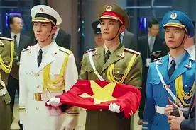 电影：我们已经等了一百五十四年了，不能在多等一秒！