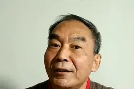 跟帮大哥一起学——怎么把微信群聊置顶