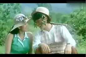 龙梅子《爱情专属权》歌词走心，动人心弦，音美动听，很深情