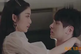 姑娘在男生怀里撒娇，真正的女追男隔成纱啊 。。视频封面