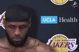 詹姆斯训练后接受采访，如何化悲伤为动力，全明星赛为何选择2号视频封面