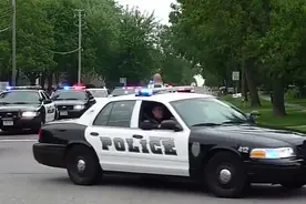 福特皇冠维多利亚警车  美国街头最多的警车