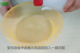 不知不觉青丝变白发，教你米酒洗头法，黑发明显长出来了