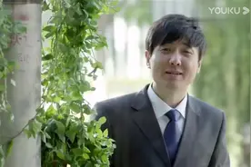 搓澡男子接了个大活，居然要求把黑人搓白，这技术一流啊