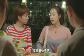 美女深夜坐公交疑神疑鬼，没想到乘客全都是怪异之人视频封面