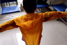 洋洋的化疗药终于抢着上上去了，明天什么样谁知道呢？