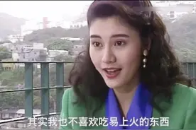 88年港姐冠军李嘉欣：我每天都喝6至8杯清水，不吃易上火的东西视频封面