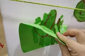 家里墙上贴纸画，不好撕，水中加点这，实测有效视频封面