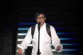 纵贯线演唱会：《天使的眼泪》张震岳、罗大佑唱到你心里的歌声！视频封面
