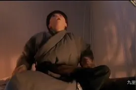 盘点东成西就搞笑片段：周伯通的三花聚顶害惨了段王爷，太搞笑了视频封面