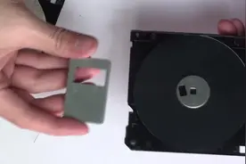【瞎拆】几十年前的存储介质软盘，容量只有1.44兆