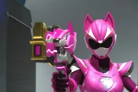 迷你特工队X激战外星人卡卡欧，露西受伤，X超级能量盘即将诞生