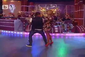 【保加利亚妖王】Andrea & Azis 现场，人可以不认识，但歌得听呀