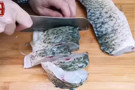 啤酒炖草鱼的新做法，不煎不炸营养简单，鲜嫩美味香气十足