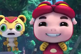 猪猪侠恐龙日记：猪猪侠看两只霸王龙打架，结果被卡在了树桩里视频封面