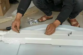 成品床三合一组装方法，专业的师傅就是不一样半小时轻松搞定