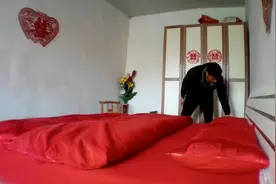 套床单简单方法 手臂长有优势视频封面