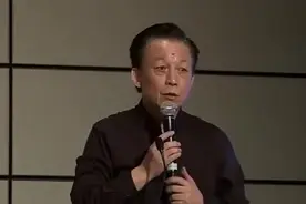 易中天直言：和领导坐一辆车，这是有讲究的，座位千万不能随便坐