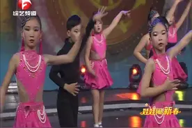 《小孩很忙》：娃娃闹新春 拉丁舞《BbiBriBbaBb》视频封面