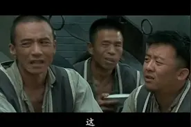 狼烟北平：抗日战争终于获胜，车夫们在街头分享胜利的喜悦！