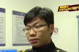 帮人搬家扔垃圾，男子扔在路边就走，城管执法要罚3万！视频封面