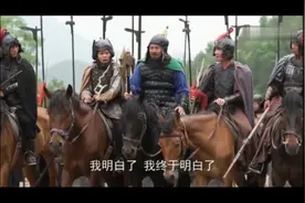 无双上将潘凤被战神吕布秒杀，实力还不如张星彩视频封面