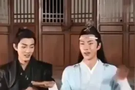 谁能想到183的肖战手比179的王一博小这么多视频封面