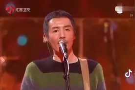 朴树现场演唱《forever Young》，独特磁性的嗓音震撼全场！视频封面