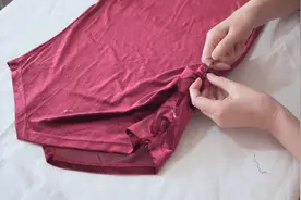 衣服又长又大？教你只需折4褶，改后时尚又合身视频封面