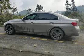自动挡陡坡会不会溜车？看到这一幕，瞬间明白了视频封面