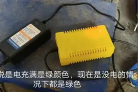 妹子卖农药免费提供喷雾器，顾客打完药把自家坏充电器给还回来！视频封面