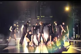 萧亚轩 - 遗失的心跳    依然是这么经典 画面经典绝伦