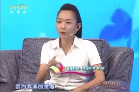 宋佳闺女张楚楚一天高中没上过，高考考六百分，台上畅谈学霸经验