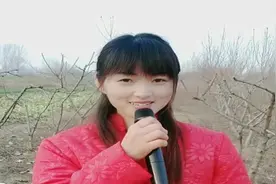 农村美女在乡间小路上唱歌，歌词句句入心，唱的太棒了视频封面