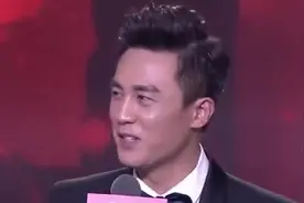 颁奖典礼，金星问杜淳亲生母亲与演员凯丽区别，台下观众笑声一片视频封面