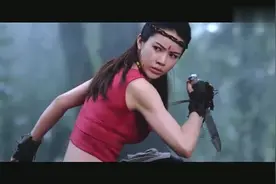 铁血娇娃：美女野人围攻雇佣兵，太漂亮，大哥被杀都心甘情愿！视频封面