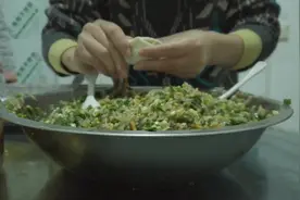 某地方素饺子叫扁食，饺子像馄饨，看看和你们那里有什么区别