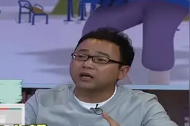 马桶里的“洁厕块”有什么用？专家告诉你，最好不要用视频封面