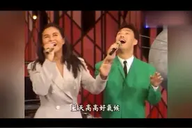 美女现场模仿费玉清唱歌，菲哥快笑疯了，这是我见过最搞笑的女星